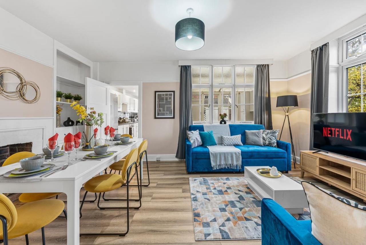 브리스틀 Stunning 4-Bed - Garden - Sleeps 14 빌라 외부 사진
